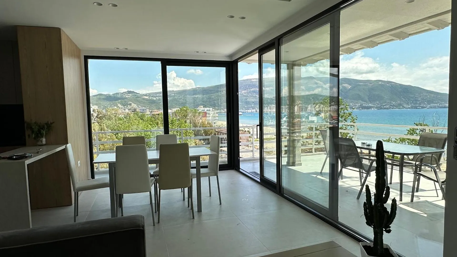 Best View Apartment Vlorë